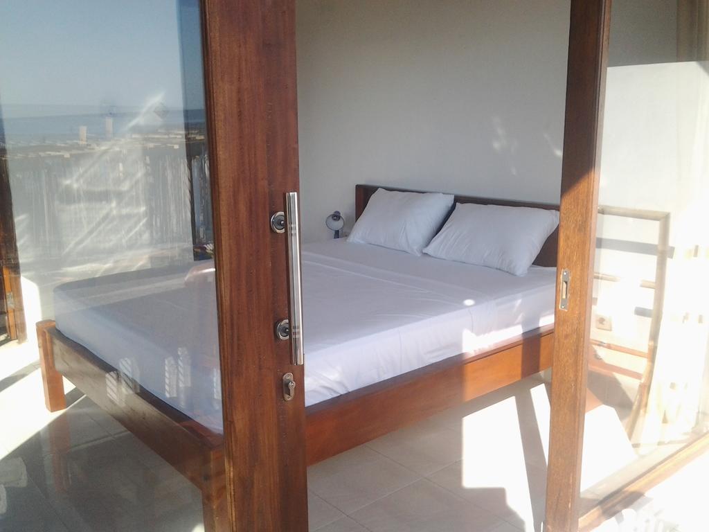 Sony Home Stay Amed  Room photo